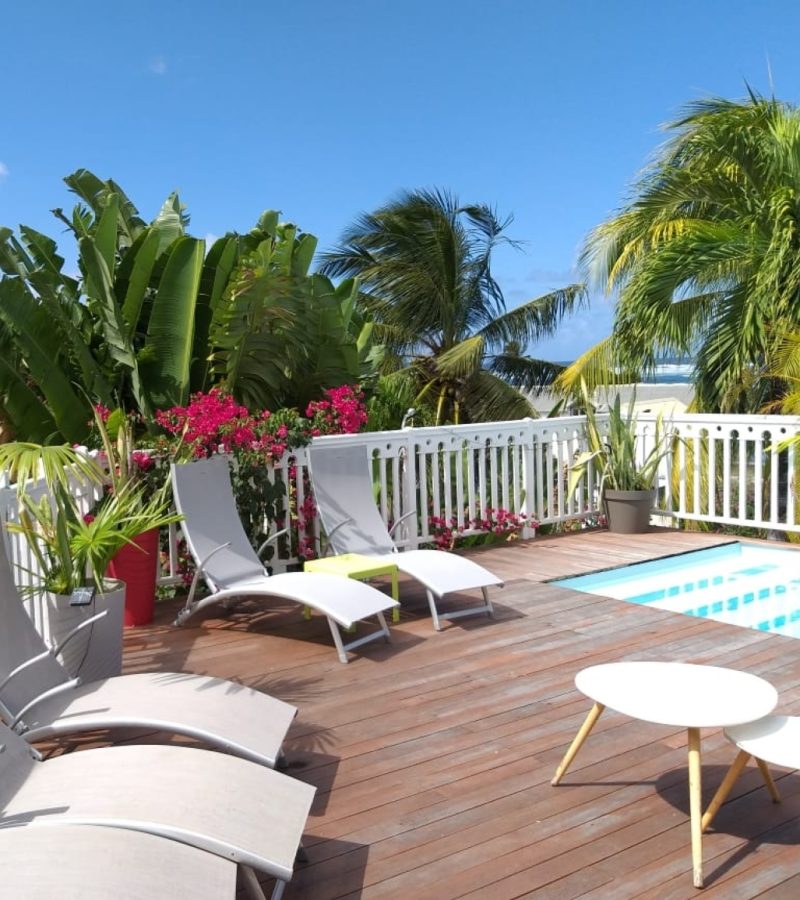 Deck et bougainvillier up